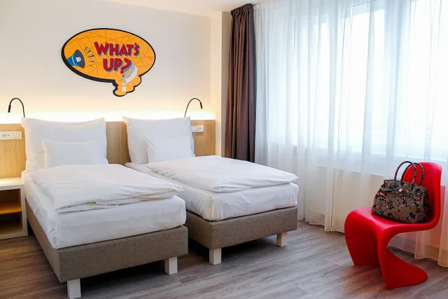 غرفة قياسية بسرير كوين، Comfort Hotel Prague City East 1/3