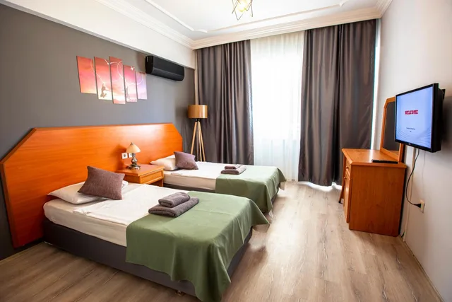 جناح مع أريكة، Hma Hotel And Suites 1/7