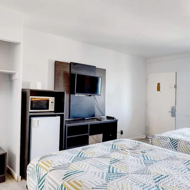 Room, Quadruple, Motel6 Tucson, AZ - East Williams Center 2/10