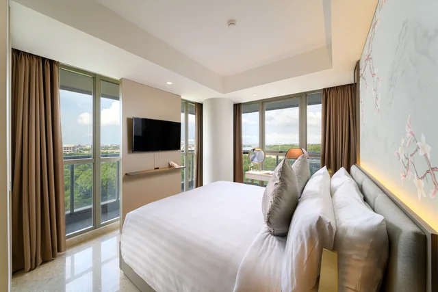 غرفة بريميير بـ3 غرف نوم، Oakwood PIK Jakarta 1/3