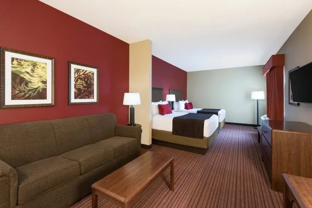 جناح بسرير كوين مع أريكة، Best Western Plus Hudson Hotel & Suites 6/7