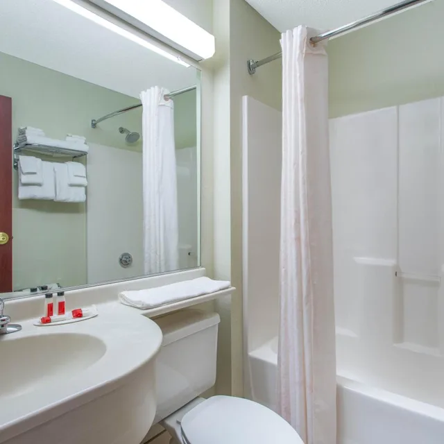 غرفة ديلوكس بسريرين كوين، Microtel Inn Suites By Wyndham Lillington Near Campbell U 3/4