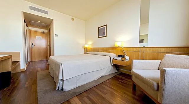 غرفة قياسية مفردة بسرير مزدوج، Eurohotel Diagonal Port Hotel 2/9