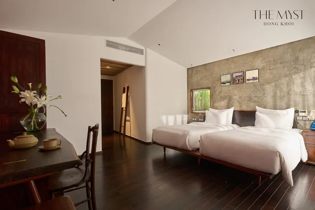 Serene Corner Balcony Twin Room، The Myst Dong Khoi 6/10