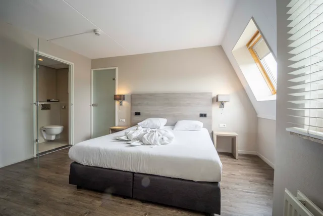 Royal, Beach Suite, Fletcher Zuiderduin Beachhotel 2/6