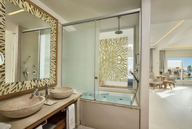 جناح حصري بإطلالة جزئية على البحر بمسبح خاص، Anax Resort and Spa 4/4