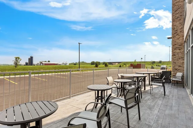 Holiday Inn Express Peotone، فرانكفورت 38/50