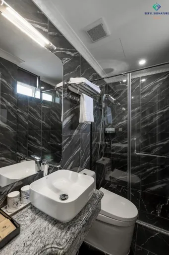 Superior, Double Bed, Avani Central Hotel Hanoi 4/4