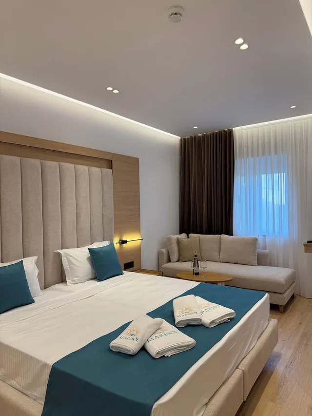 غرفة ديلوكس ثلاثية بإطلالة على الحديقة بشرفة مع أريكة، Relax Apartments Saranda 2/7