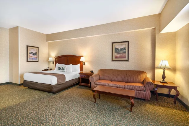 جناح بسرير كينج، Maine Evergreen Hotel Ascend Hotel Collection 6/10