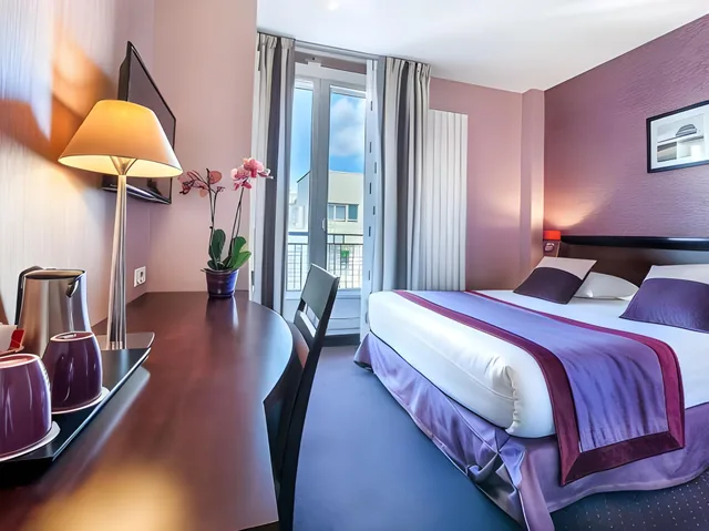 غرفة بشرفة، Hotel Virgina 1/1