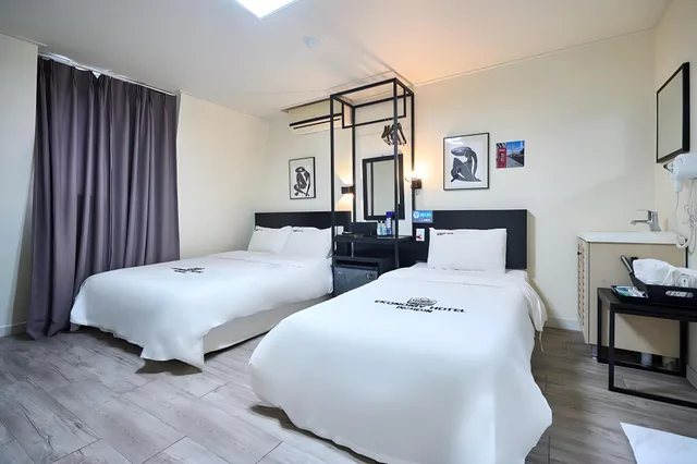 غرفة بزنس بسريرين منفصلين، Ekonomy Hotel Incheon 1/1