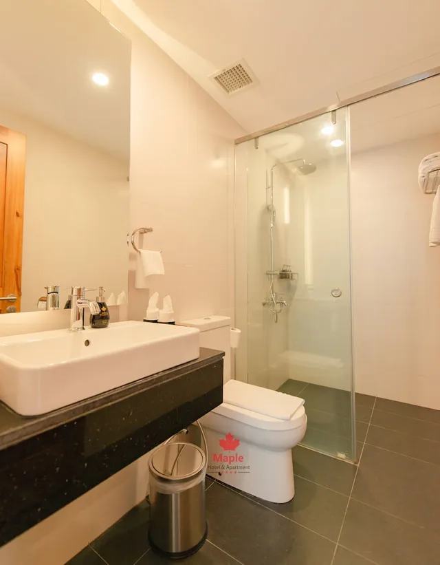 شقة بسريرين كوين وسريرين مزدوجين بإطلالة على المدينة بـ3 غرف نوم مع أريكة، Maple Hotel Apartment 4/4