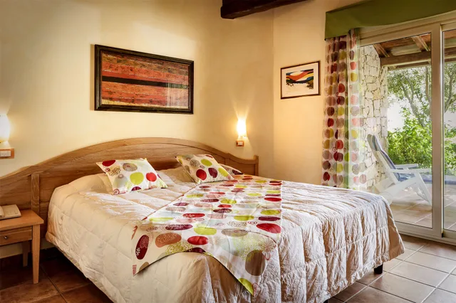 غرفة كلاسيكية بسرير كوين، Cruccuris Resort - Adults Only 3/8
