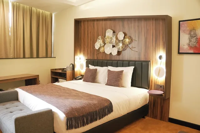Presidential, Heaven, Ubud, Suite, King Bed، Oak Tree Urban Jakarta 3/6