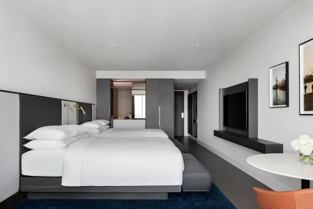 غرفة كلوب بسريرين مزدوجين مع دخول الصالة، Melbourne Marriott Hotel Docklands 5/10