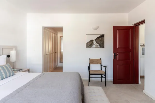 Athenian, 2 Bedrooms, Suite, Inland View, Balcony، Vedema A Luxury Collection Resort Santorini 1/7