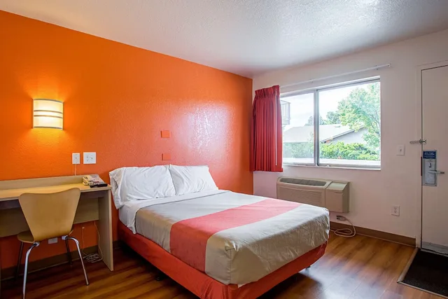 غرفة قياسية بسرير كوين، Motel6 Prescott, AZ 9/10