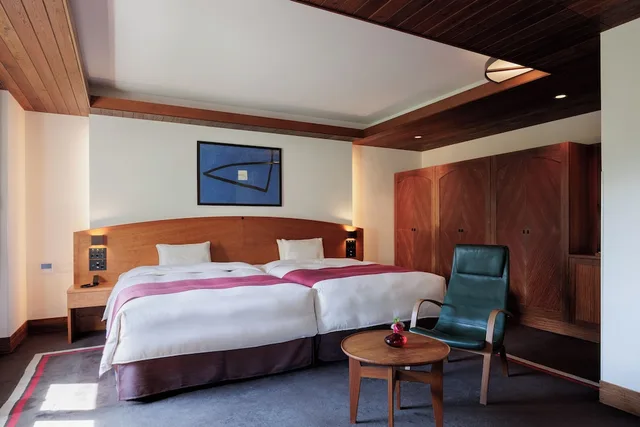Room, 1 Single and 2 Double Beds, Cypress View، Hotel Chourakukan 2/3