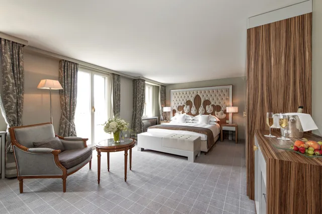 غرفة ديلوكس بسرير كينج بإطلالة على البحيرة، Carlton Hotel St Moritz 3/10