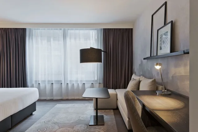 استوديو سوبيريور بسرير كينج بإطلالة على المدينة مع أريكة، Residence Inn Frankfurt City Center 4/8