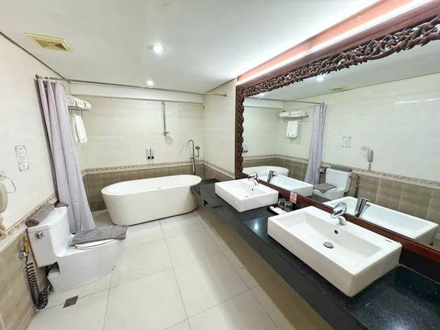 Garden, Coral، Golden Phoenix Hotel Boracay 4/4
