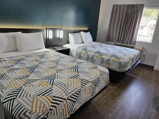 غرفة مفردة بسرير مزدوج لذوي الإعاقة، Motel6 Westminster, CA - North 9/10