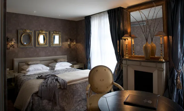 Deluxe, King Bed, Hotel Chateaubriand 10/10