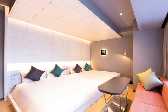 غرفة تنفيذية بسريرين كوين في طابق مرتفع، Karaksa Hotel Colors Tokyo Yaesu 4/9