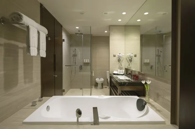 Red Level, Executive Lounge Access، Gran Melia Jakarta 4/4