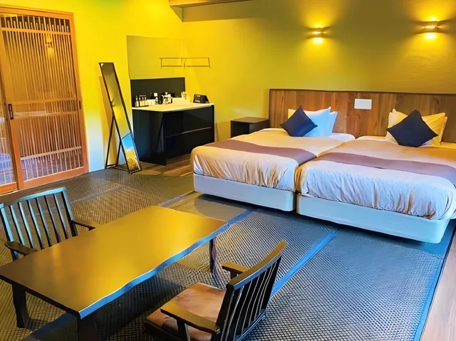 Junior Suite, Outdoor Bath, Terrace, Smoking، LiVEMAX Resort Kaga-Yamashiro 2/2