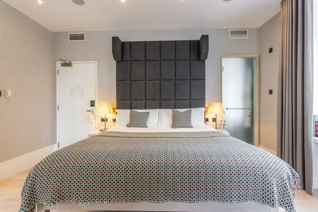 غرفة بسرير كوين، The Inn On the Mile Formerly Bank Hotel 3/10