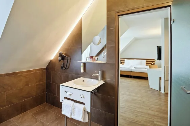 غرفة قياسية ثلاثية بثلاثة أسرّة، Four Points Flex by Sheraton Vienna Hauptbahnhof 4/4