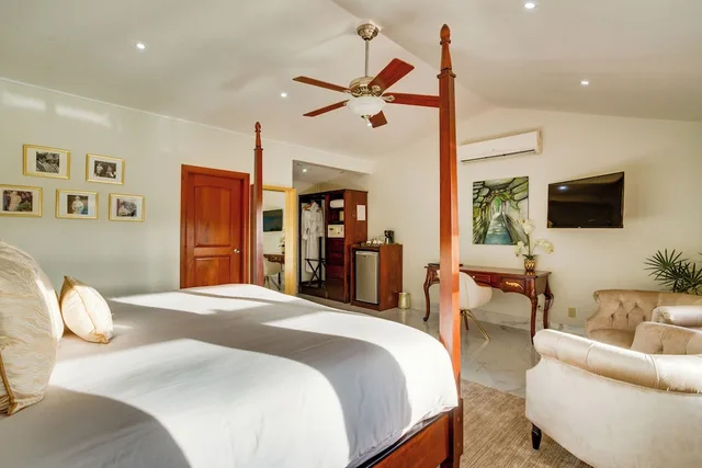 Regal, King Bed، San Ignacio Resort Hotel 6/8