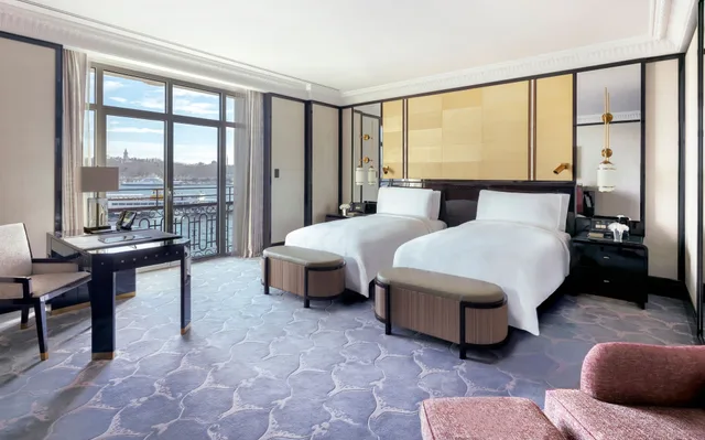 Grand, Bosphorus, Deluxe, 2 Double Beds, The Peninsula Istanbul 2/8