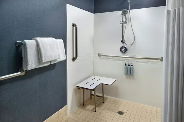 جناح بسرير كينج بغرفة نوم واحدة مع أريكة، Residence Inn National Harbor Washington Dc Area 7/7