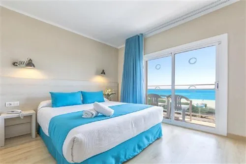 غرفة بسرير مزدوج أو سريرين منفصلين بشرفة، Alegria Maripins Hotel 1/3