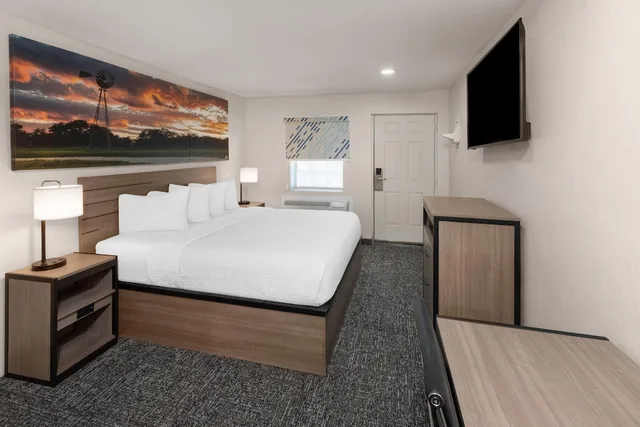 غرفة بسرير كينج لذوي الإعاقة، Days Inn by Wyndham Aransas Pass 1/1