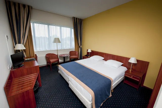 غرفة قياسية بسريرين منفصلين، Hotel ten Cate 2/3