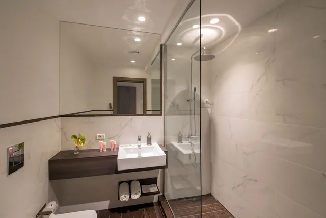 Room, Triple, 1 Double and 1 Single Bed, Balcony, corso grand suite 8/8