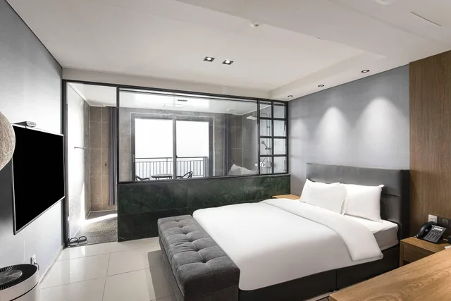 Spa, Deluxe, Double Bed, Hot Tub، Western Grace Hotel 1/3