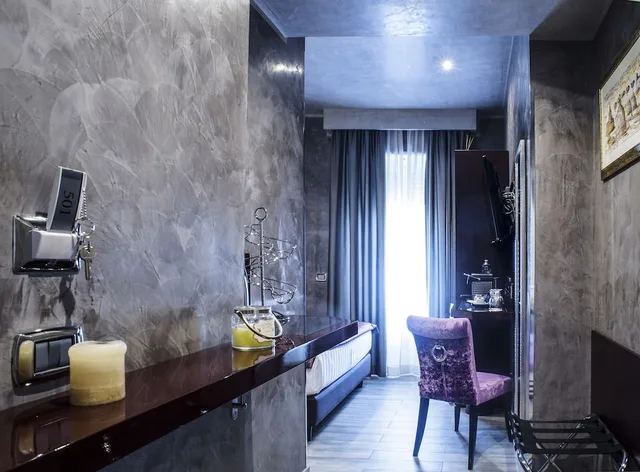 غرفة ديلوكس بسرير كينج، Vaticano Julia Luxury Rooms 4/4