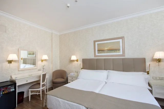 غرفة سوبيريور بسرير مزدوج، Hotel Atlantico Madrid 4/10