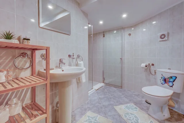 غرفة قياسية بسرير كوين بحمام خاص، City Boutique Inn 7/7