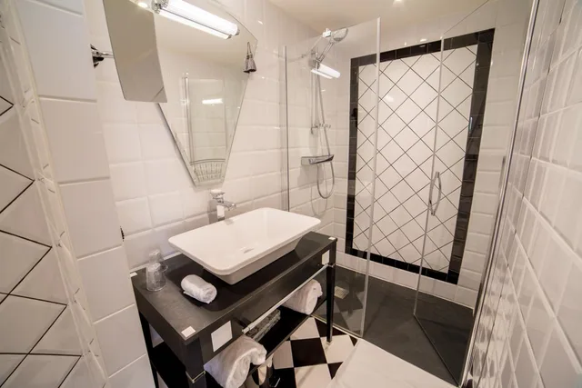 غرفة ثلاثية، Hotel Jehan de Beauce 7/10