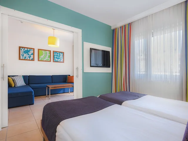 جناح بسريرين منفصلين مع أريكة، Barut B Suites 2/10