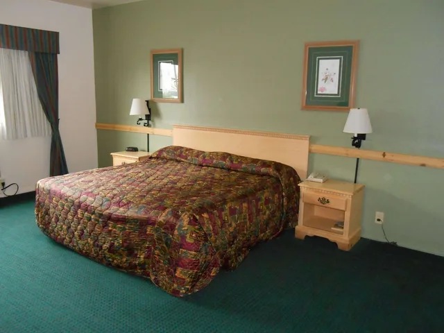 غرفة بريميوم بسرير كينج، Guesthouse Enumclaw 5/7