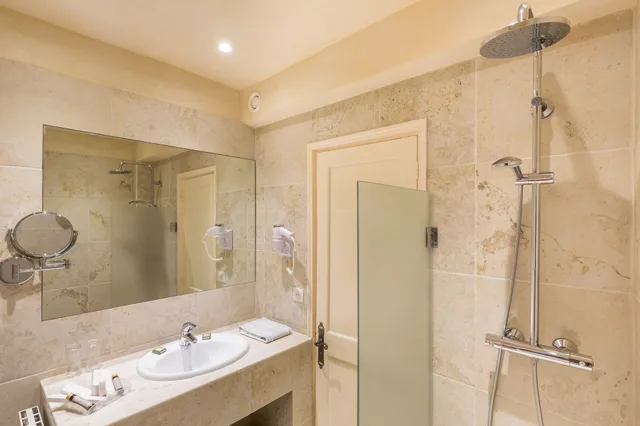 Superior, Double Bed, Indoor Pool, Sauna, Hot Tub، LA BASTIDE DE TOURTOUR HOTEL & SPA 4/5