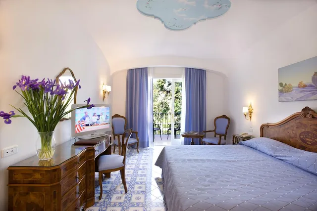 غرفة كلاسيكية ثلاثية بشرفة، Grand Hotel La Favorita 1/2
