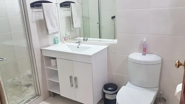 غرفة كومفورت بسريرين منفصلين، Six Valk Avenue Self Catering Guest House 4/4